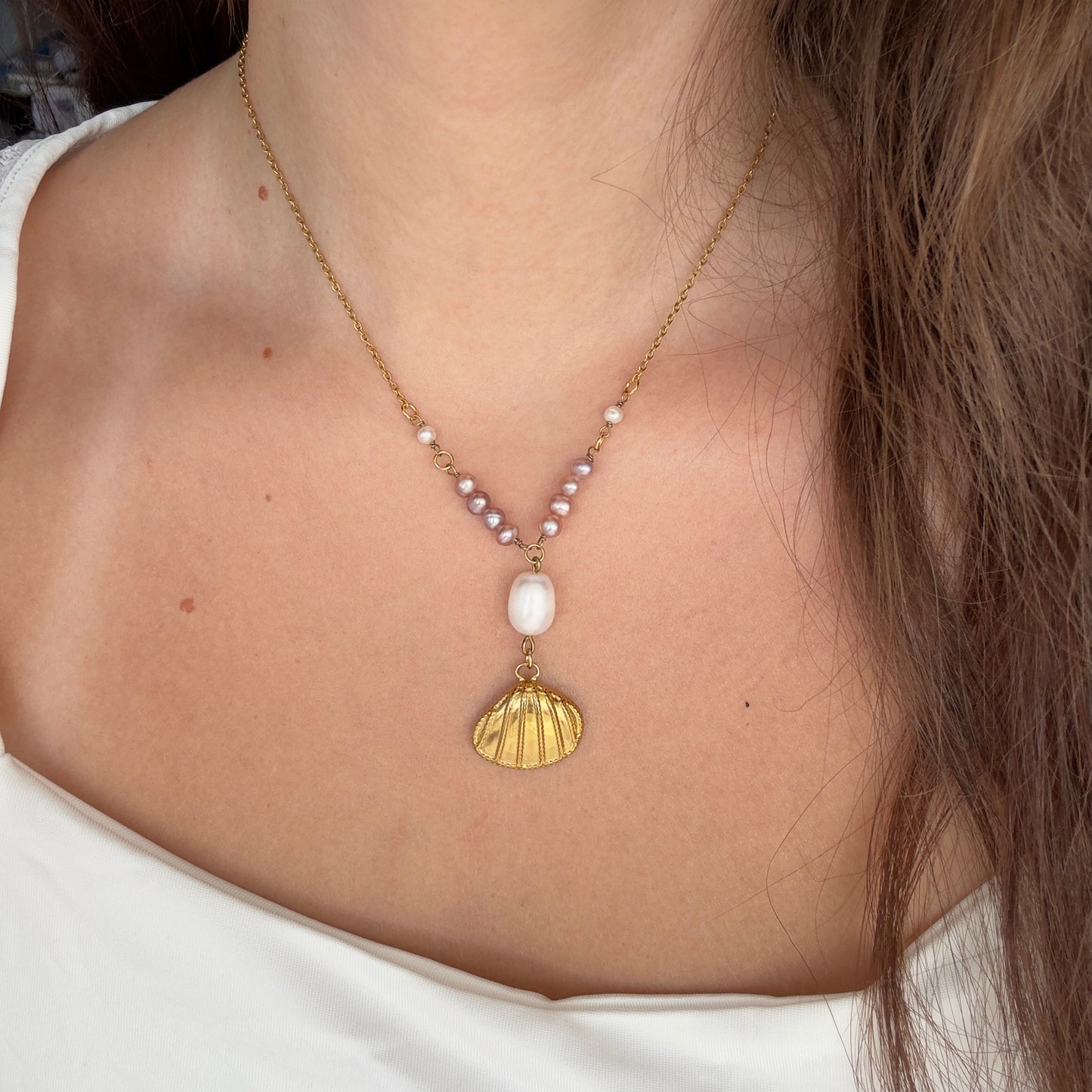 Mermaid shell pearly necklace