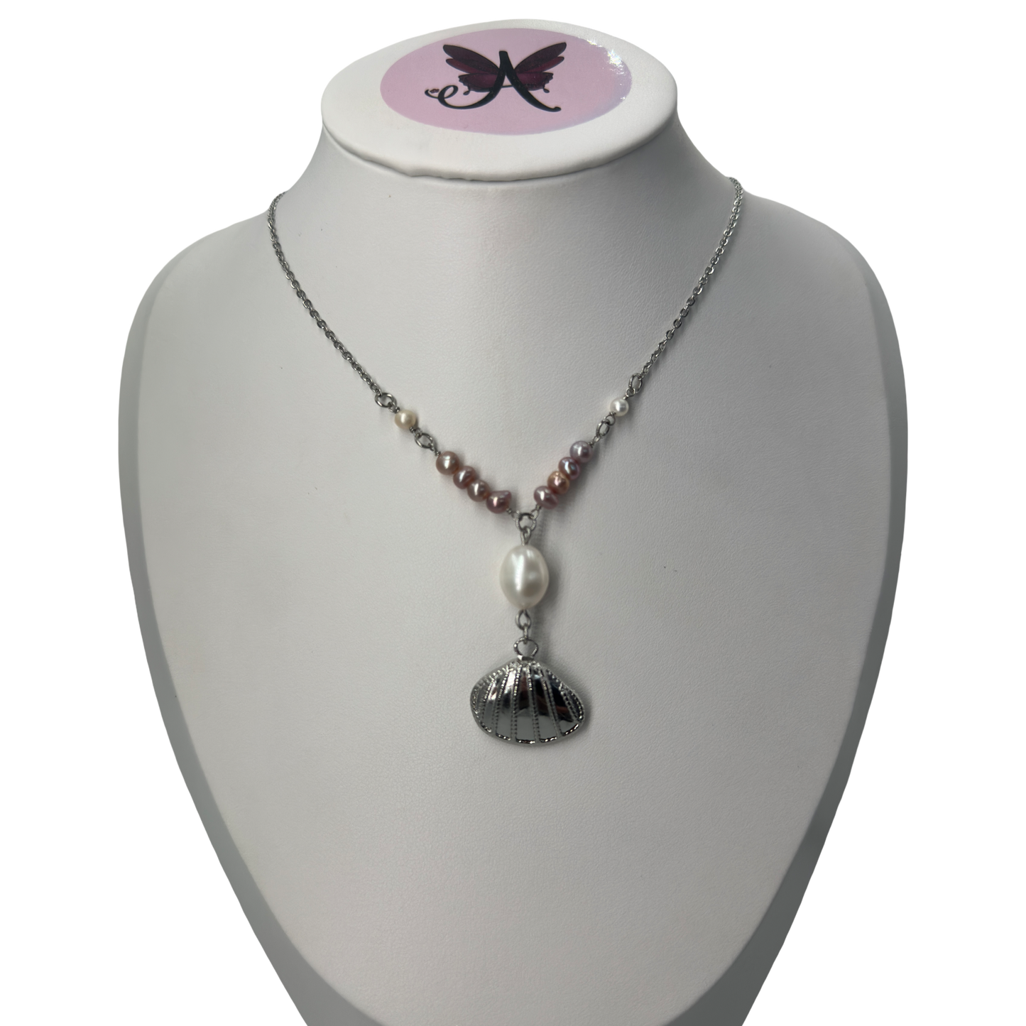 Mermaid shell pearly necklace