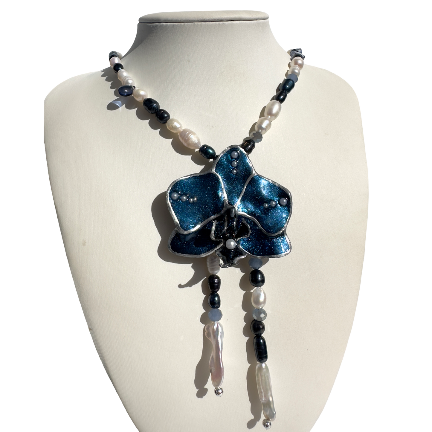 Night sky orchid pearl necklace