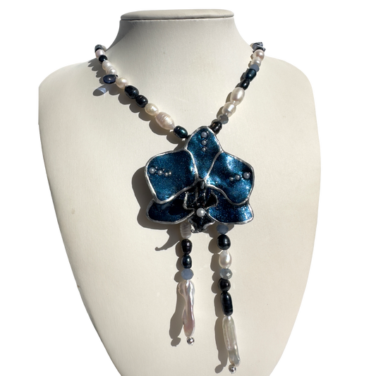 Night sky orchid pearl necklace