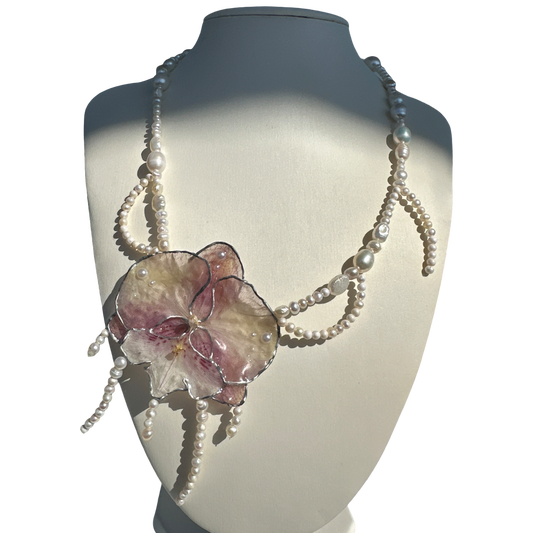 Pearly heaven mermaid orchid necklace