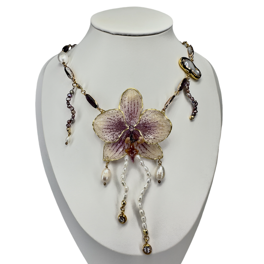 Dream luxury orchid swirl necklace