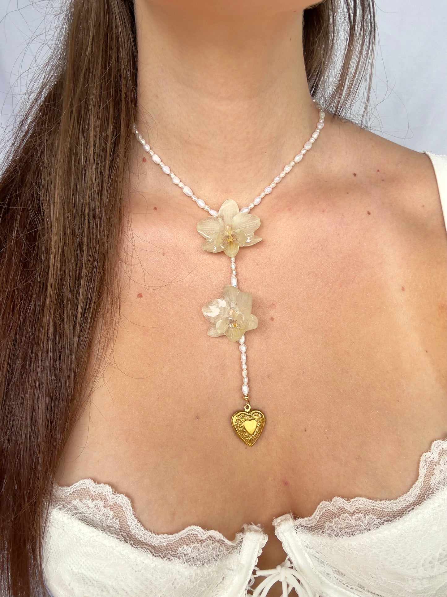 Pearl crown orchid necklace