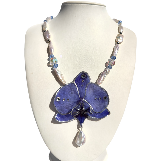 Purple orchid sparkly pearly necklace