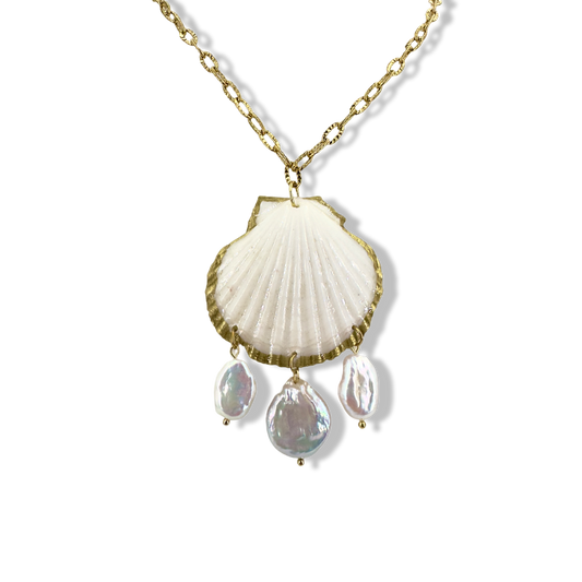 White seashell pearly necklace