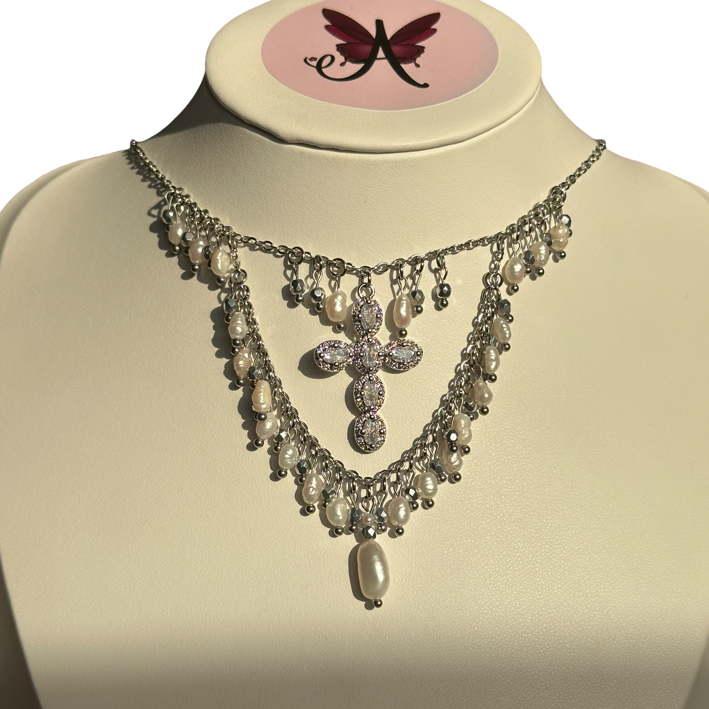 Diamond cross pearly sparkly necklace (LIMITED EDITION)