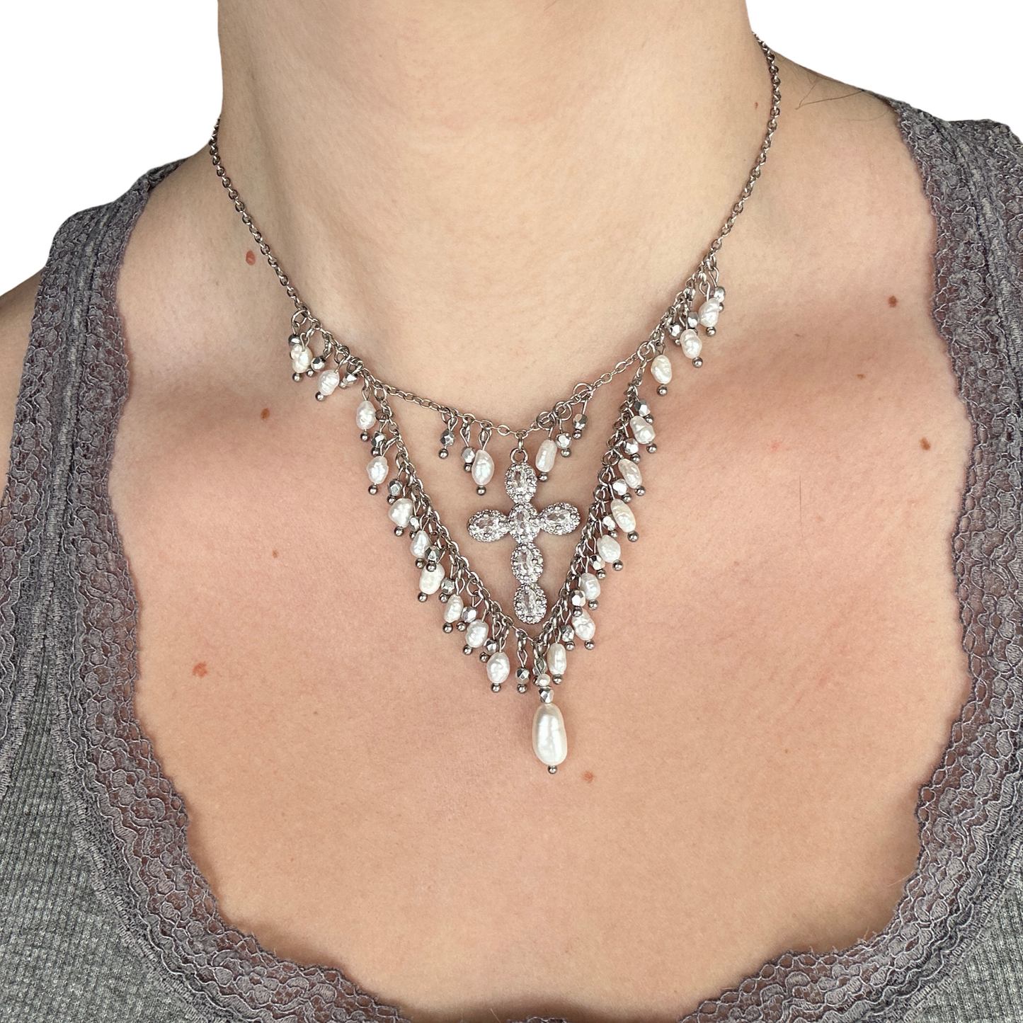 Diamond cross pearly sparkly necklace (LIMITED EDITION)