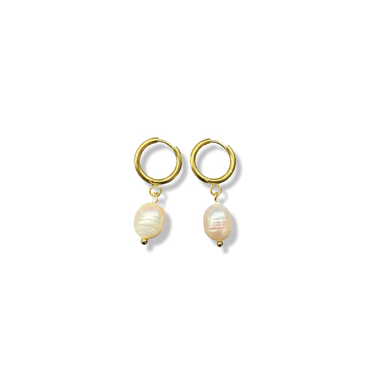 Simple hoops pearl earrings