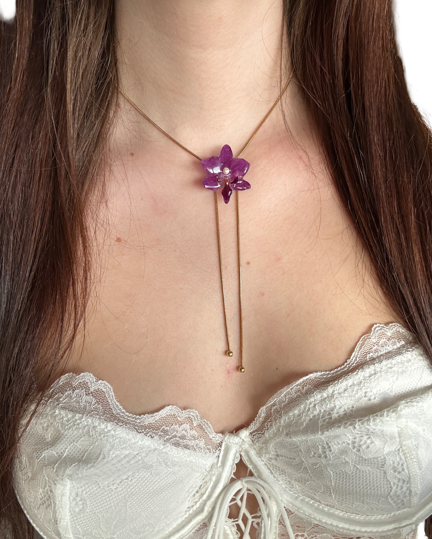 Minimalistic orchid necklace
