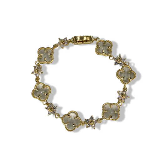 Elegant flowers gold bracelet