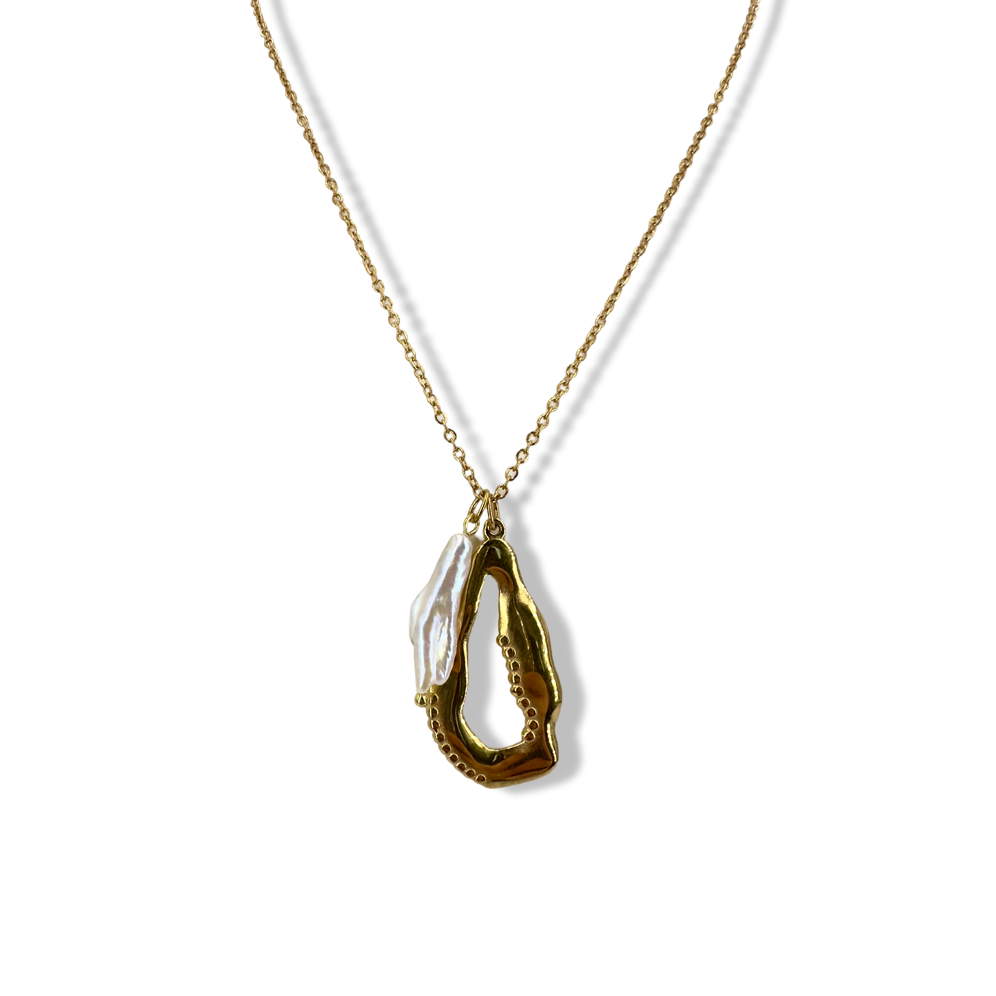Lastura pearl necklace