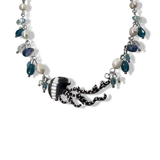 Jellyfish water drops necklace