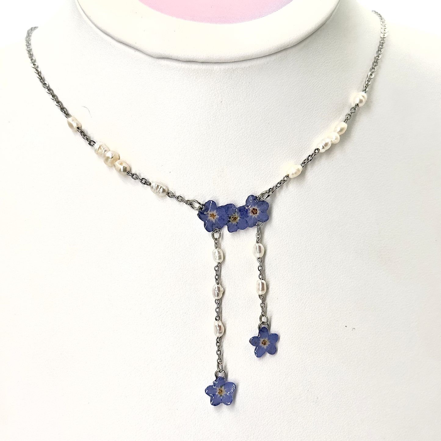 Forget me not pearl necklace