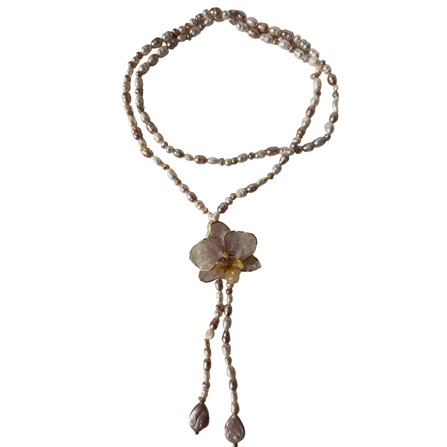 Long pearly pinky necklace