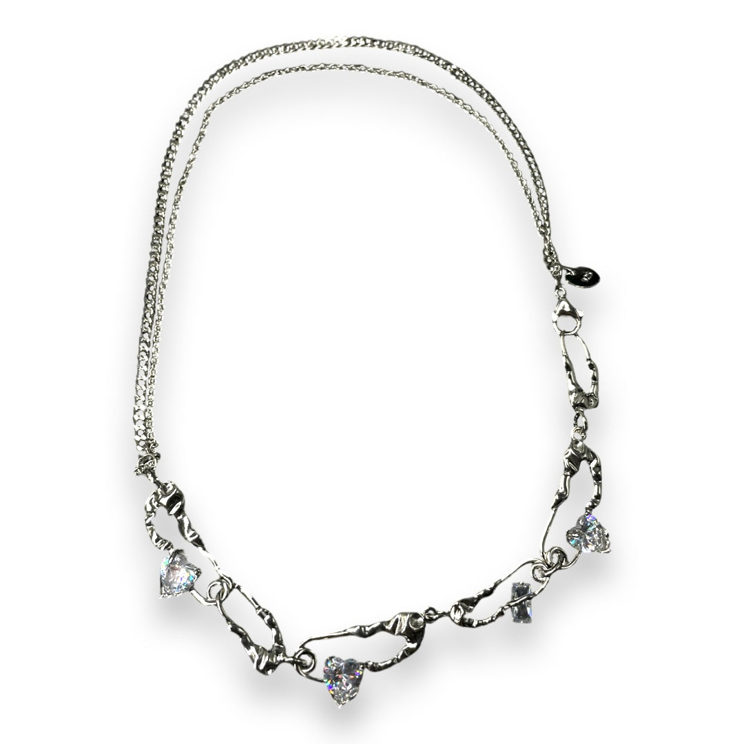Pins heart necklace