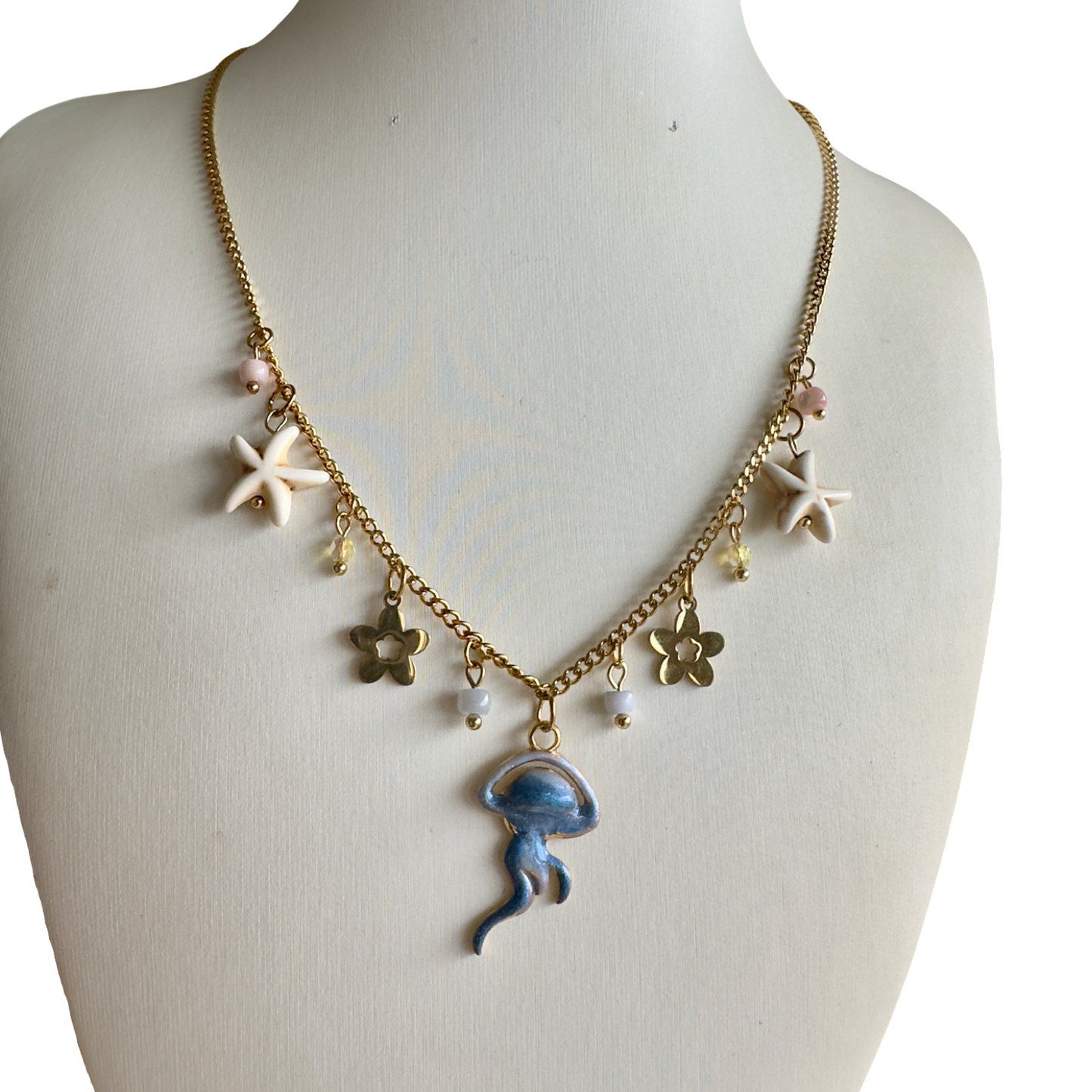 Summer necklace by Julia