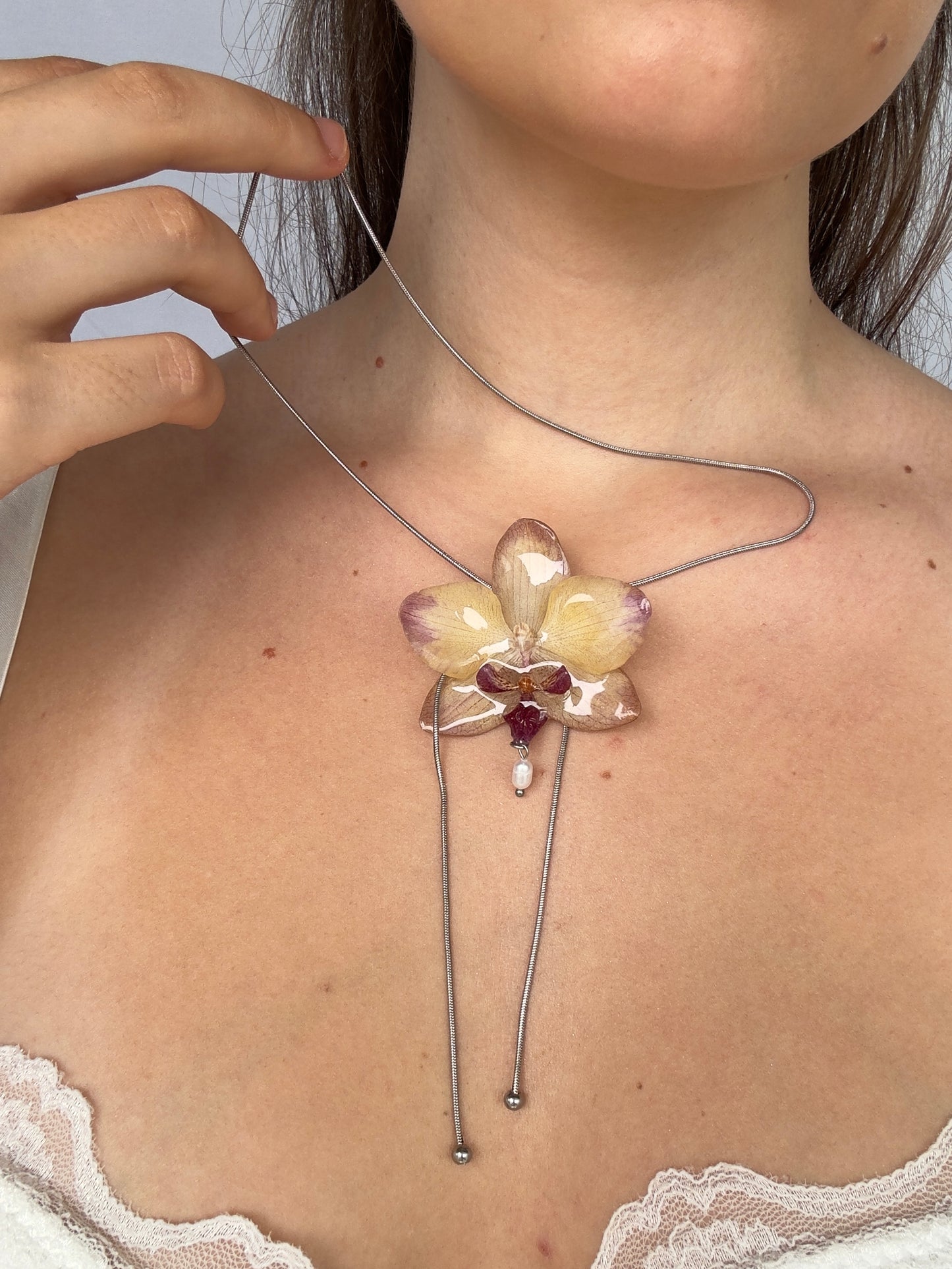 Butterfly kiss orchid necklace