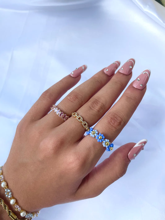 Petals flower beads ring