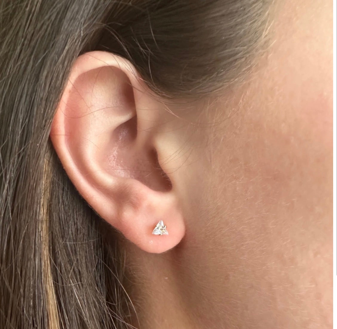 Minimalistic triangle earrings